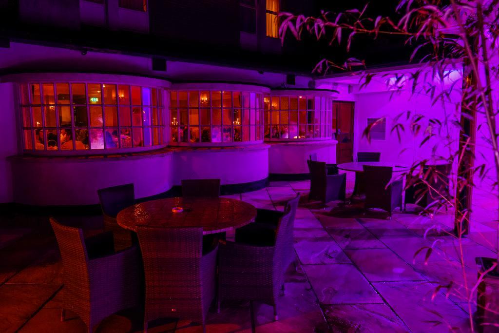 Dooly's Hotel 3*